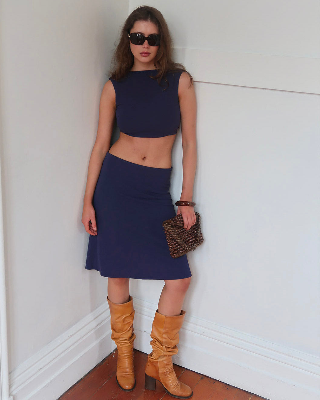Isabella midi skirt vintage-inspired low-waist silhouette in navy