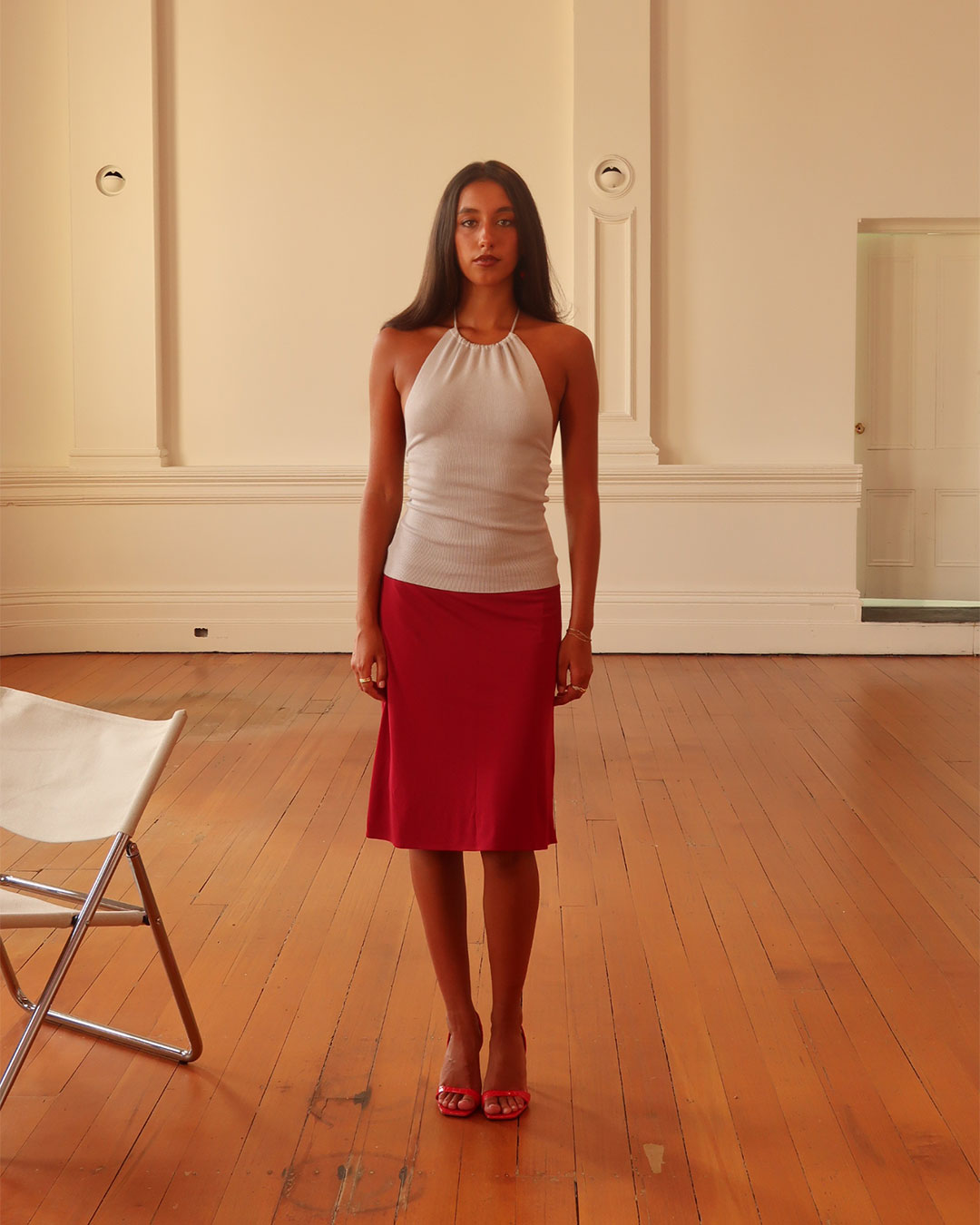 Isabella skirt vintage-inspired low-waist silhouette with crepe exterior